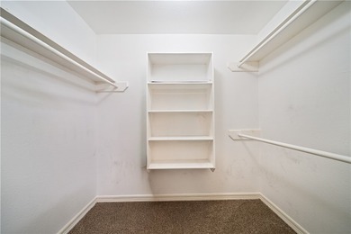 Welcome to McKinzie Townhomes #10, a beautifully maintained - photo 14