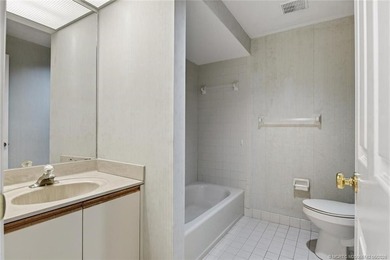 Rare 3-bedroom, 2-bath 1st floor condo with almost 1600 square - photo 16