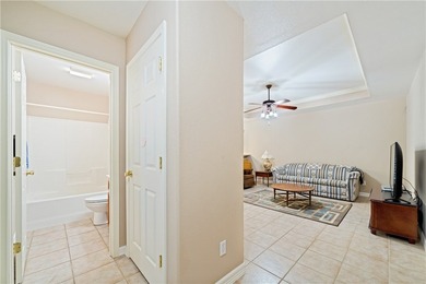 Welcome to McKinzie Townhomes #10, a beautifully maintained - photo 17