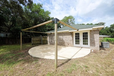 Fresh Interior Paint!! Pressure Washed!! Yard Work Done and - photo 20