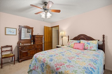 This stunning four-bedroom, three-bathroom home is a perfect - photo 21