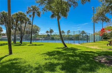 Rare 3-bedroom, 2-bath 1st floor condo with almost 1600 square - photo 27