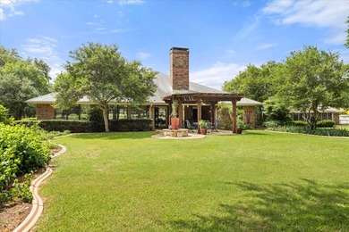 This stunning four-bedroom, three-bathroom home is a perfect - photo 31