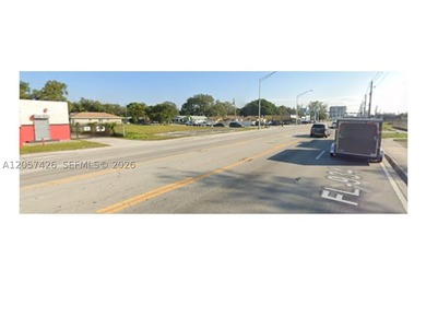MOTIVATED SELLER!!! 21,780 SF site that encompasses a 2,840 ASF - photo 4