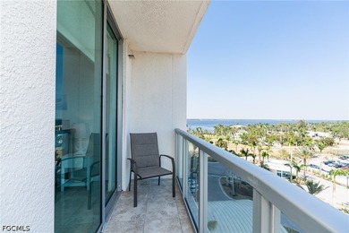 It's truly paradise at the luxurious Oasis Tower One, located - photo 24