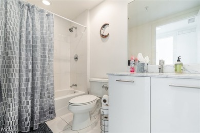 It's truly paradise at the luxurious Oasis Tower One, located - photo 25