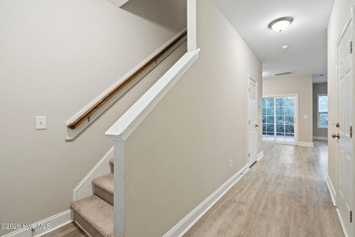 Welcome to this well-appointed three-bedroom, two-and-a-half - photo 5