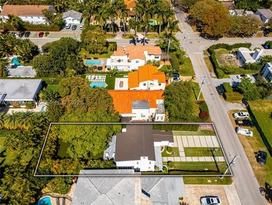 Experience Miami Beach from this remodeled home located few - photo 34