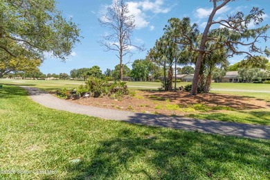 Enjoy views of the 16th & 17th holes of the exclusive Suntree - photo 34