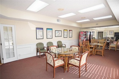 Charming and super clean 1-bedroom, 3rd-floor condo at Beach - photo 40