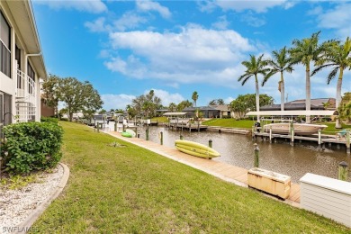 Cape Coral Lakes Area Condo For Sale in Cape Coral Florida
