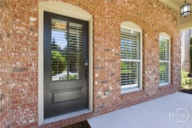 Welcome to the courtyard at Rowan Oak, a luxury gated community - photo 4