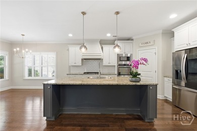 Welcome to the courtyard at Rowan Oak, a luxury gated community - photo 10
