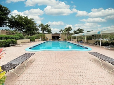 Beautiful 1-bedroom condo featuring updated flooring and a - photo 16