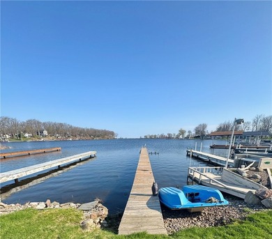 Opportunity awaits with this charming 2-bedroom, 1-bath home - photo 21