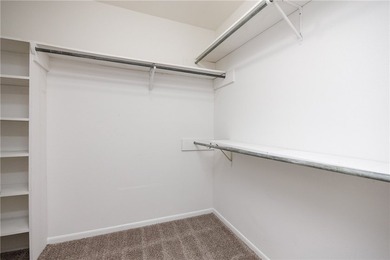 SPACIOUS 2,700+ SQFT HOME ON OVERSIZED LOT WITH LARGE DRIVEWAY - photo 21