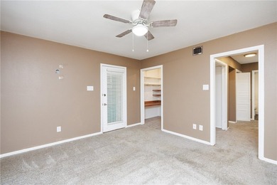 SPACIOUS 2,700+ SQFT HOME ON OVERSIZED LOT WITH LARGE DRIVEWAY - photo 27