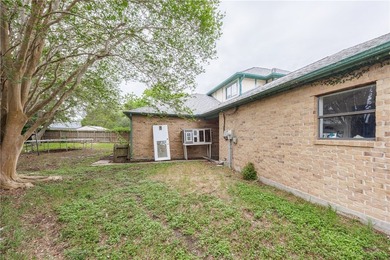 SPACIOUS 2,700+ SQFT HOME ON OVERSIZED LOT WITH LARGE DRIVEWAY - photo 36