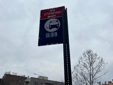 Excellent Condition 1 Bedroom Coop Located In Woodside/Sunnyside