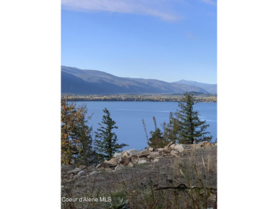 Lake Acreage Sale Pending in Sagle, Idaho