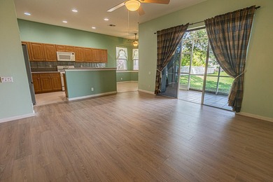 Beautiful 4/3/2 Key West style home in the gated Magnolia Lakes - photo 12