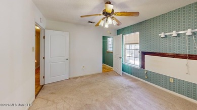 NEW TO THE MARKET! This fantastic home in coveted Pecan Park - photo 13