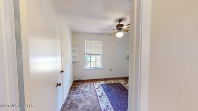 NEW TO THE MARKET! This fantastic home in coveted Pecan Park - photo 16