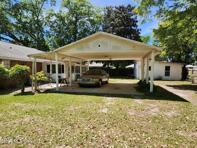 NEW TO THE MARKET! This fantastic home in coveted Pecan Park - photo 19