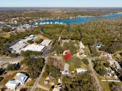 Riverworks Property is a rare and unique Old Homosassa compound - photo 2