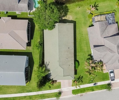 Beautiful 4/3/2 Key West style home in the gated Magnolia Lakes - photo 28