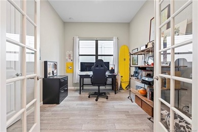 Exceptional quality and designer finishes define this stunning - photo 25