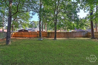 Solid 3-bedroom, 2-bath home in the established Georgetown - photo 4