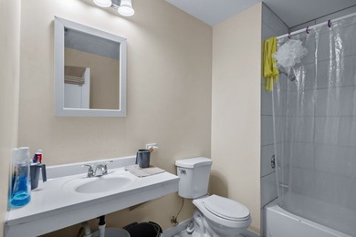 Beautiful East Rogers Park Brick 6 Unit investment opportunity - photo 35