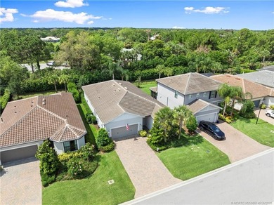 Exceptional quality and designer finishes define this stunning - photo 46