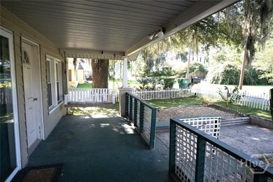 Investor Special in Garden City! This 2-bedroom, 1-bath home - photo 5