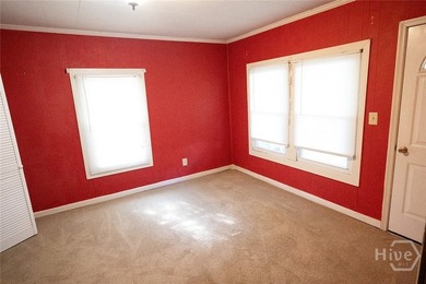 Investor Special in Garden City! This 2-bedroom, 1-bath home - photo 8