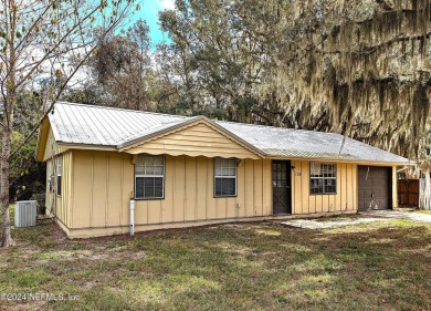 St. Johns River - Putnam County Home For Sale in Palatka Florida