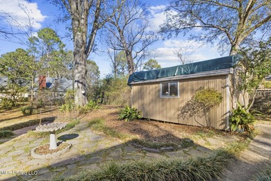 Come Check out this wonderful home in the secluded neighborhood - photo 36