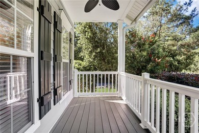 Brand new paint throughout the entire home!! Tucked away on a - photo 4
