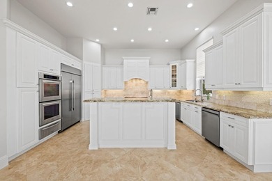 Stunning deep-water point-lot estate in exclusive Harbor Village - photo 14