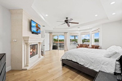 Stunning deep-water point-lot estate in exclusive Harbor Village - photo 30