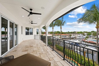 Stunning deep-water point-lot estate in exclusive Harbor Village - photo 34