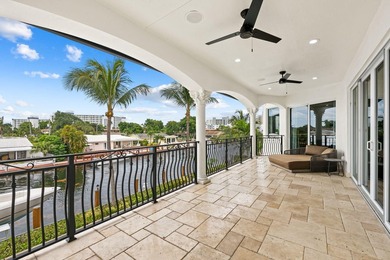 Stunning deep-water point-lot estate in exclusive Harbor Village - photo 35