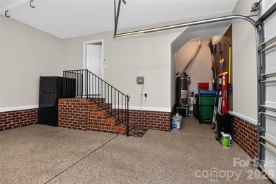 Welcome home to this pristine, one-owner full brick residence - photo 38