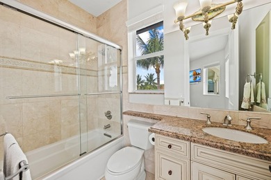 Stunning deep-water point-lot estate in exclusive Harbor Village - photo 42