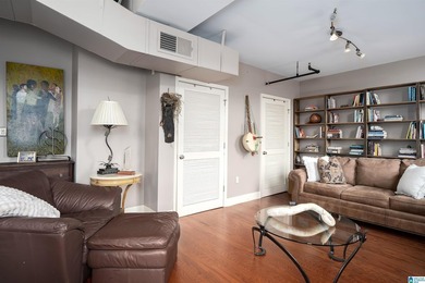 Why keep paying rent when you could own in the heart of - photo 4