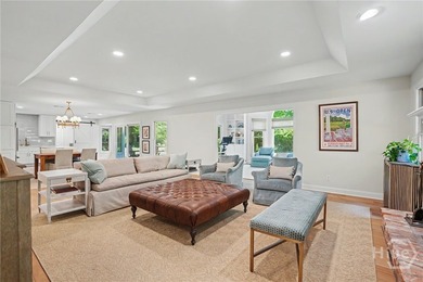 Rare opportunity to own a completely updated, designer-style - photo 7