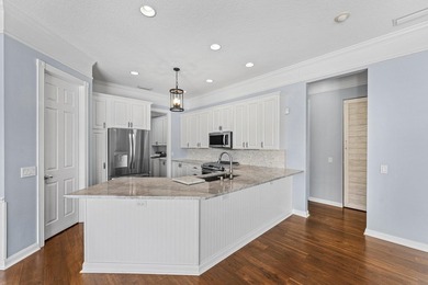 Motivated seller, bring all offers. Welcome to this beautifully - photo 11