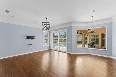 Motivated seller, bring all offers. Welcome to this beautifully - photo 15