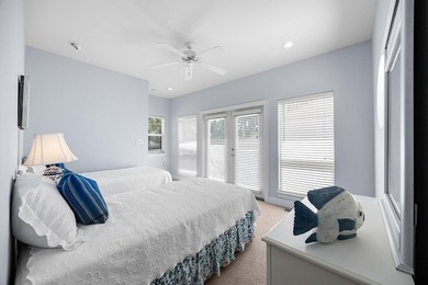Coastal charm meets modern luxury in this exceptional 4bd, 4ba - photo 28